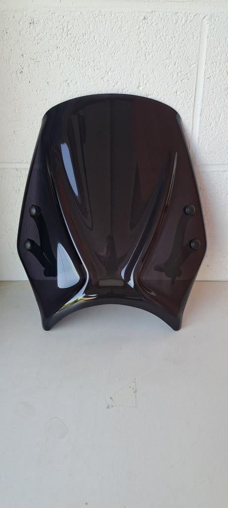 Moto triumph trident Pare-brise, Enlèvement