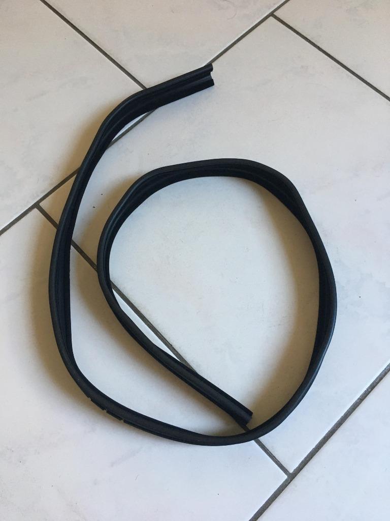 te koop raamgeleidingsrubber dodge b100 b200 b300, Auto-onderdelen, Klein materiaal, Dodge, Nieuw, Ophalen of Verzenden