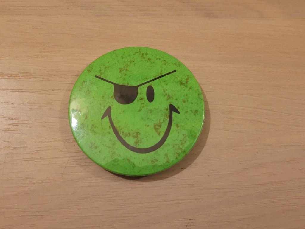 bagde vintage acid New Beat and Acid House, Enlèvement ou Envoi, Comme neuf, Bouton