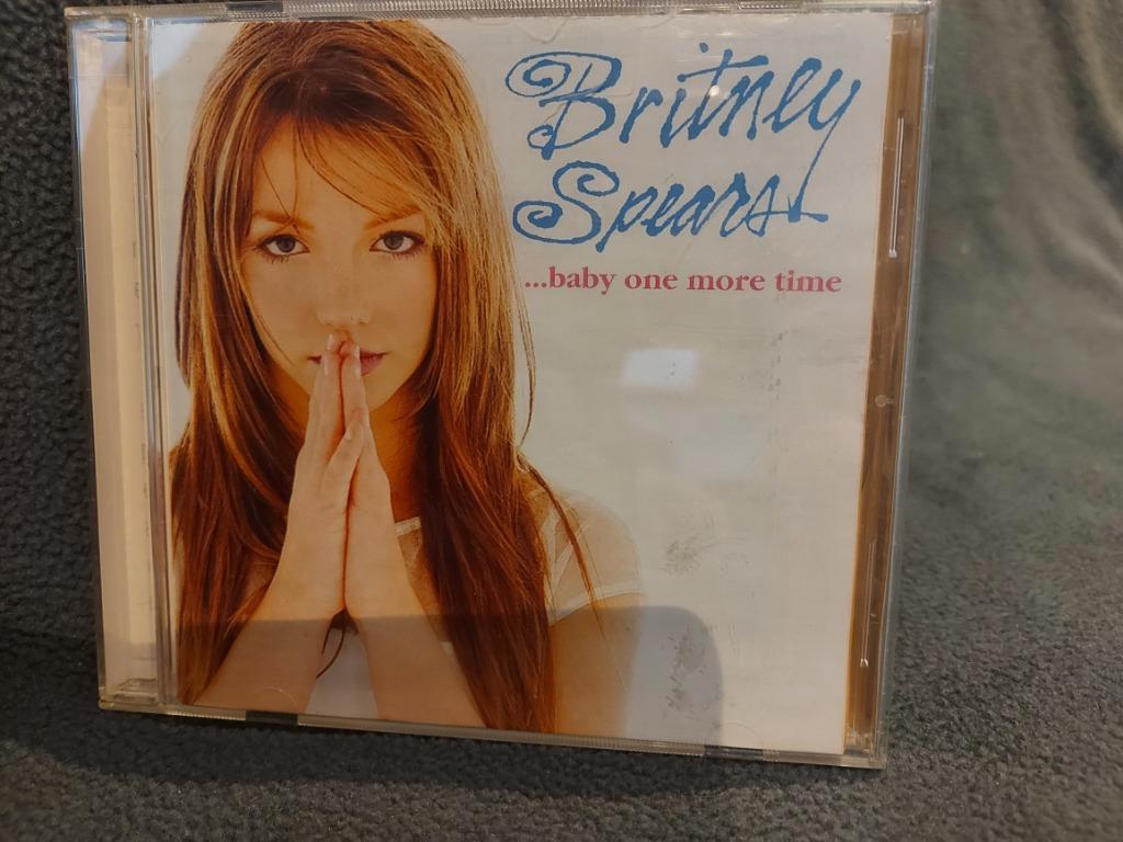 Britney Spears/…baby one more time, Enlèvement