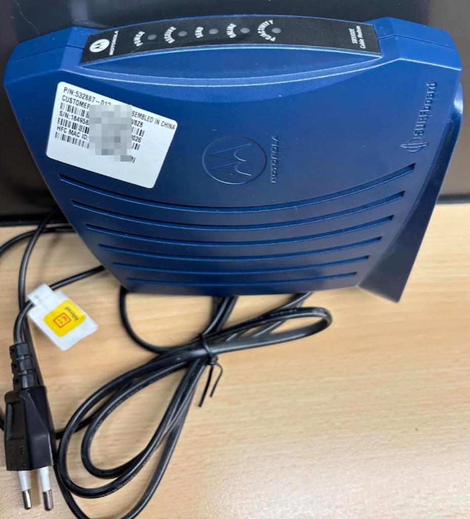 Telenet modem, Computers en Software, Routers en Modems, Ophalen of Verzenden, Zo goed als nieuw, Router met modem, Motorola