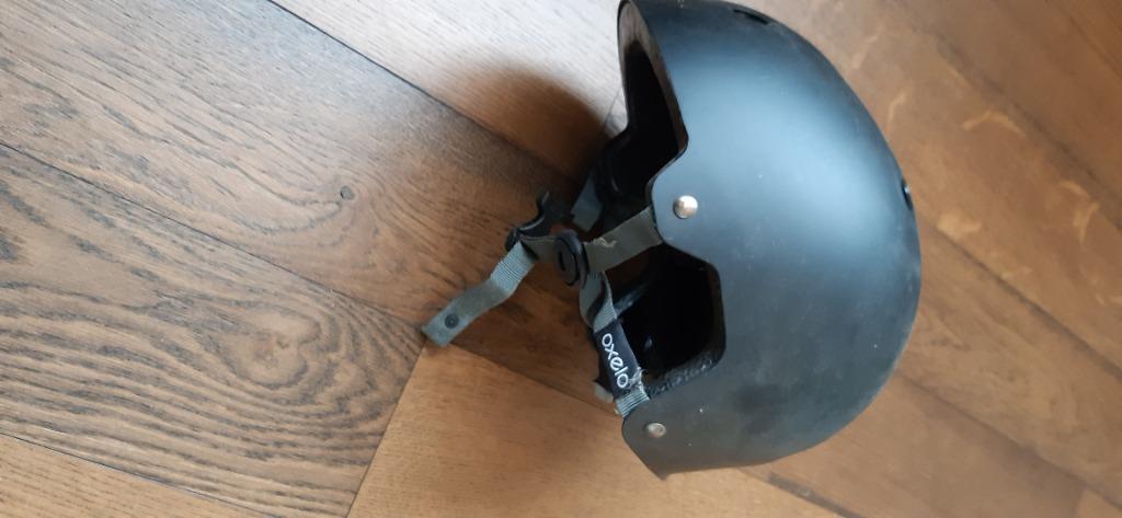 Scate casque ado, Garçon ou Fille, Utilisé, Enlèvement, Decathlon