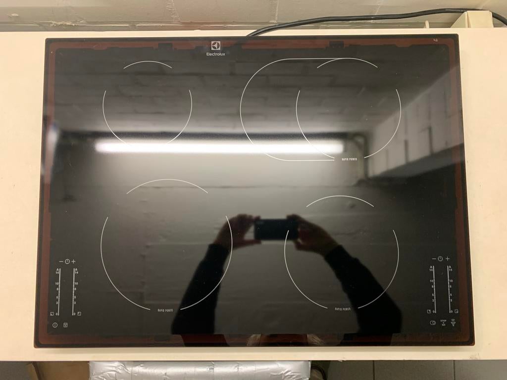 Mooie Electrolux keramische kookplaat, Elektronische apparatuur, Kookplaten, Ophalen, Keramisch, 4 kookzones, Zo goed als nieuw