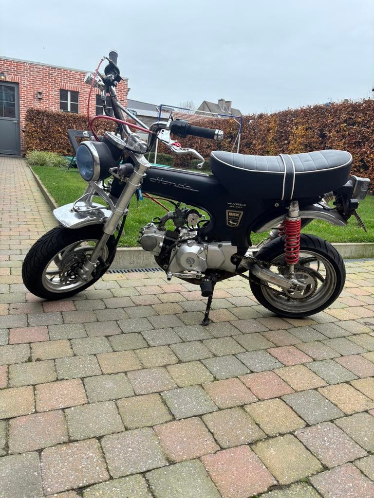 50 cc dax, Fietsen en Brommers, Ophalen, Overige modellen, Klasse B (45 km/u), Zo goed als nieuw