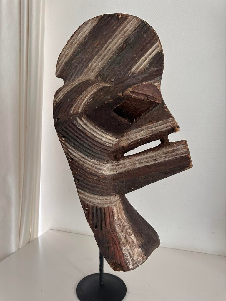 Groot mannelijk Songye Kifwebe masker privé coll. Matadi, Verzenden