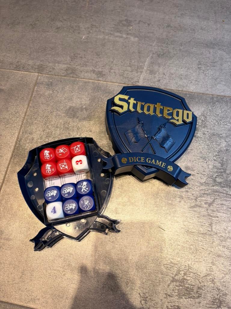 Stratego dobbel, Hobby en Vrije tijd, Ophalen, Zo goed als nieuw