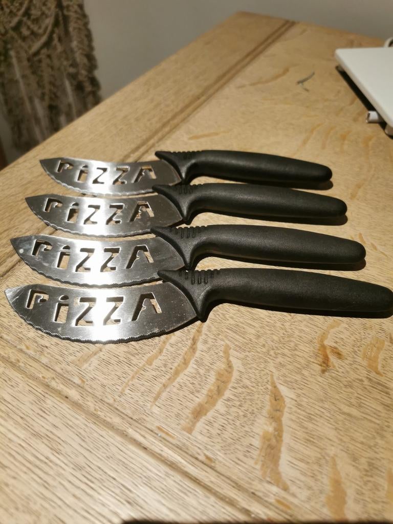 4 couteaux à pizza, Enlèvement ou Envoi