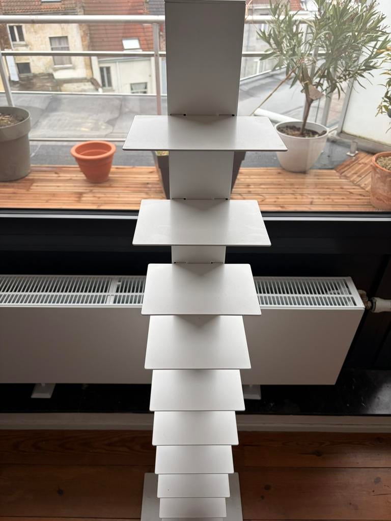 Column voor hedendaagse boeken, Ophalen, Zo goed als nieuw