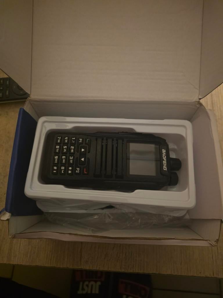 Talkie baofeng DM1701, Enlèvement