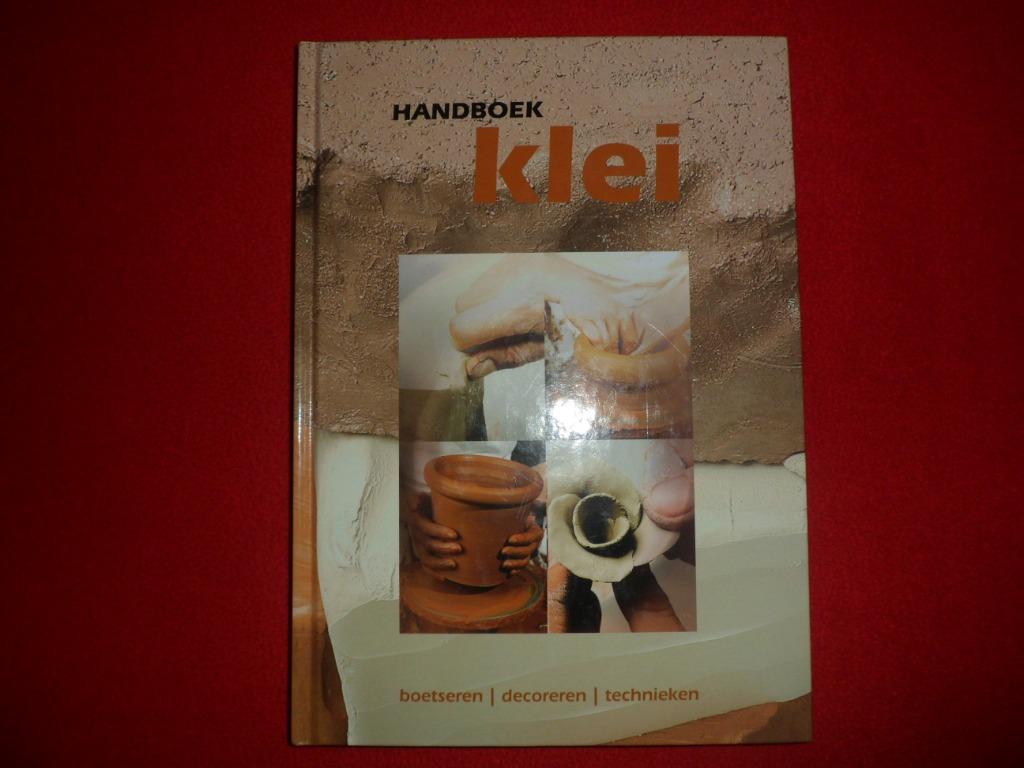 Jordi Vigué: Handboek klei, Zo goed als nieuw, Kleien en Boetseren, Jordi Vigué, Ophalen of Verzenden