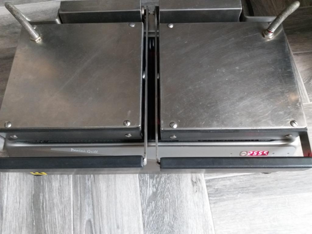 DOUBLE GRILL ELECTROLUX POUR PANINI, Electroménager, Enlèvement, Utilisé, À Poser, Céramique