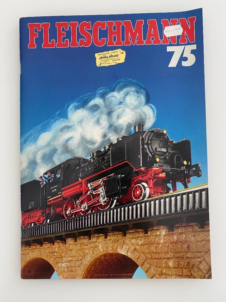 Vintage Fleischmann Cataloog 1972 met aparte prijslijst, Gelijkstroom, Fleischmann, Zo goed als nieuw, Analoog