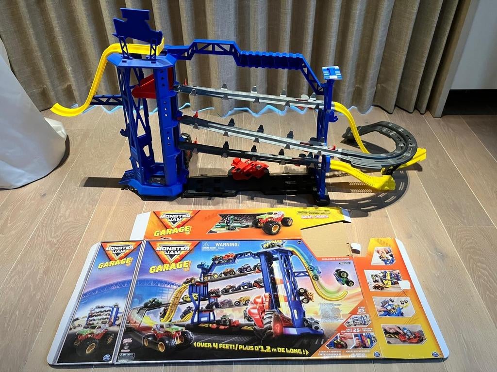 Garage Monster Jam + voiture, Enlèvement