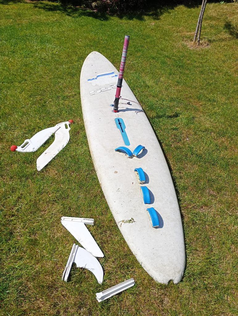aurfplank met mastvoet, Watersport en Boten, Windsurfen, Ophalen, Gebruikt, Plank, Met vin(nen)