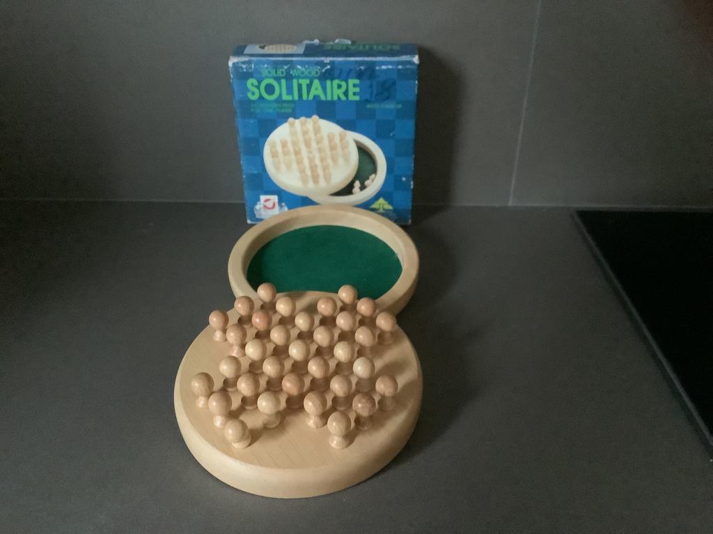 Solitaire mini spel in rubberhout, Ophalen, Gebruikt