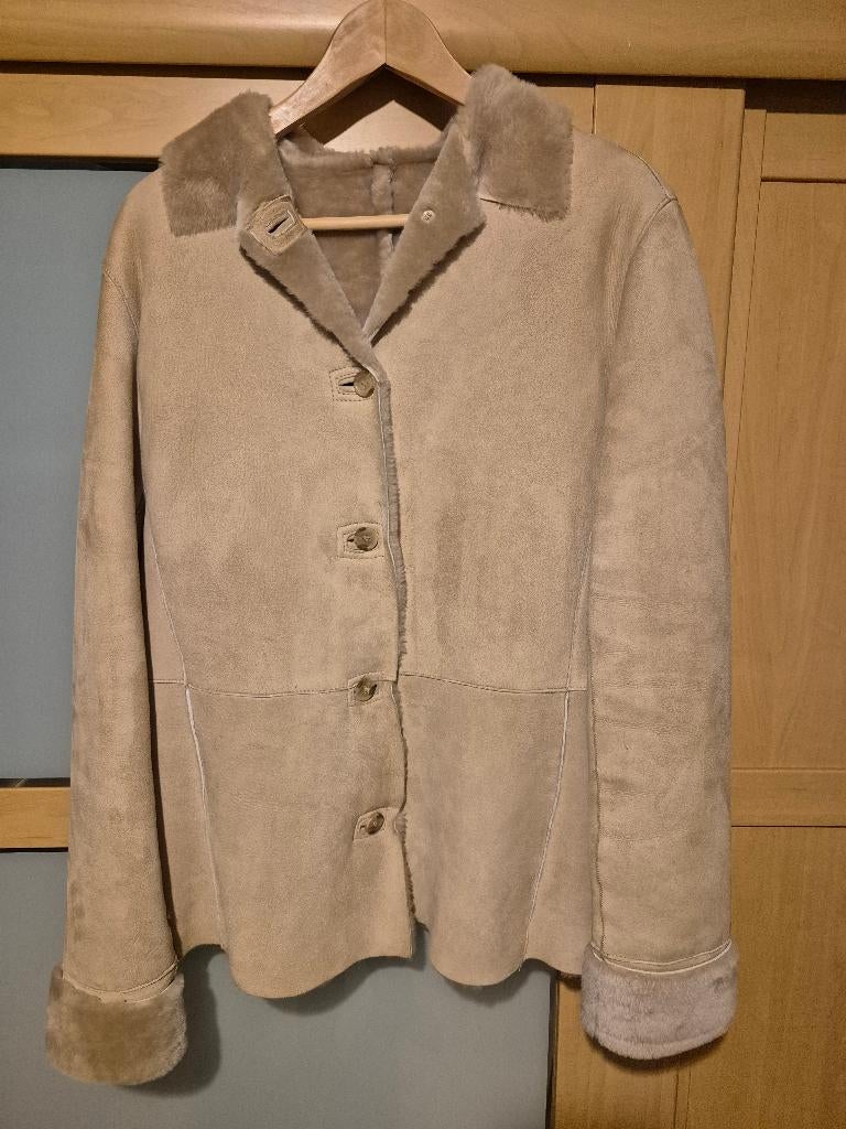 Vest in mouton, Beige, Maat 42/44 (L), Zo goed als nieuw, Ophalen