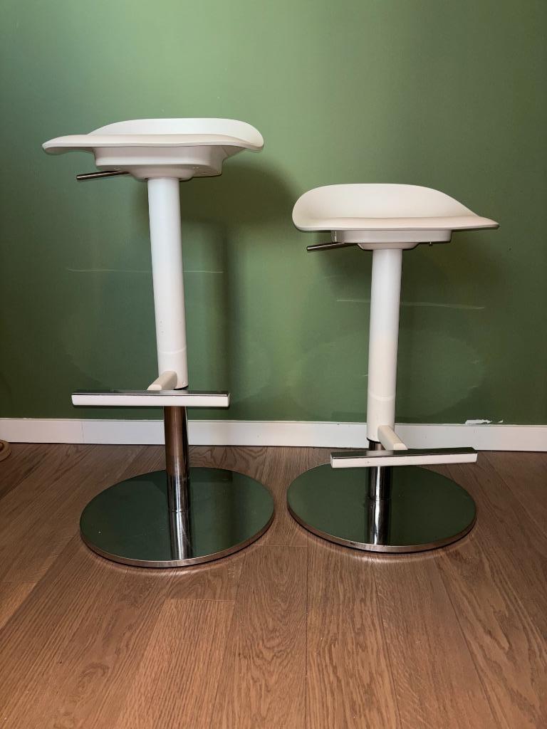 Tabouret de Bar réglable Blanc, Maison & Meubles, Tabourets de bar, 2 tabourets, Enlèvement, Utilisé, 60 à 90 cm