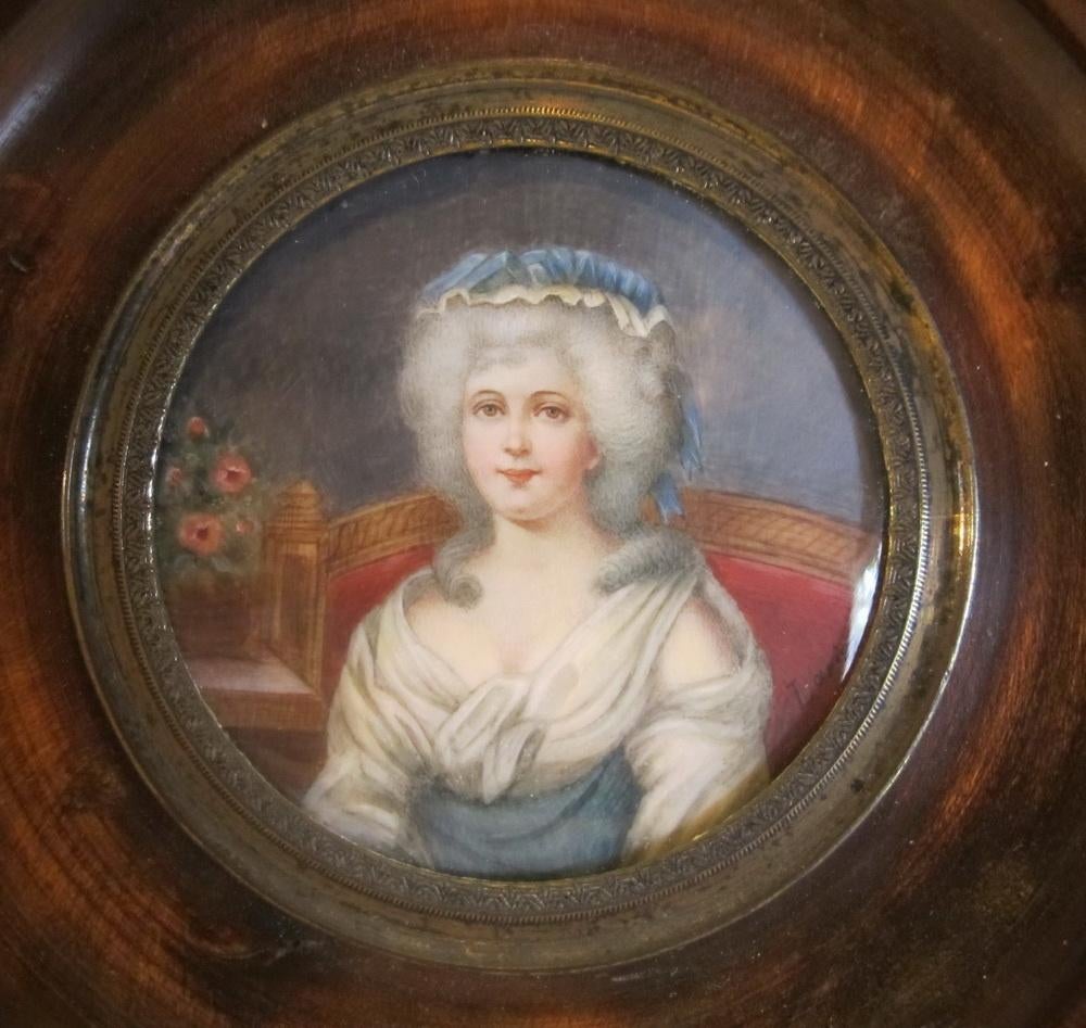 Portrait miniature ancien peint main dame sur un siège/3, Enlèvement ou Envoi