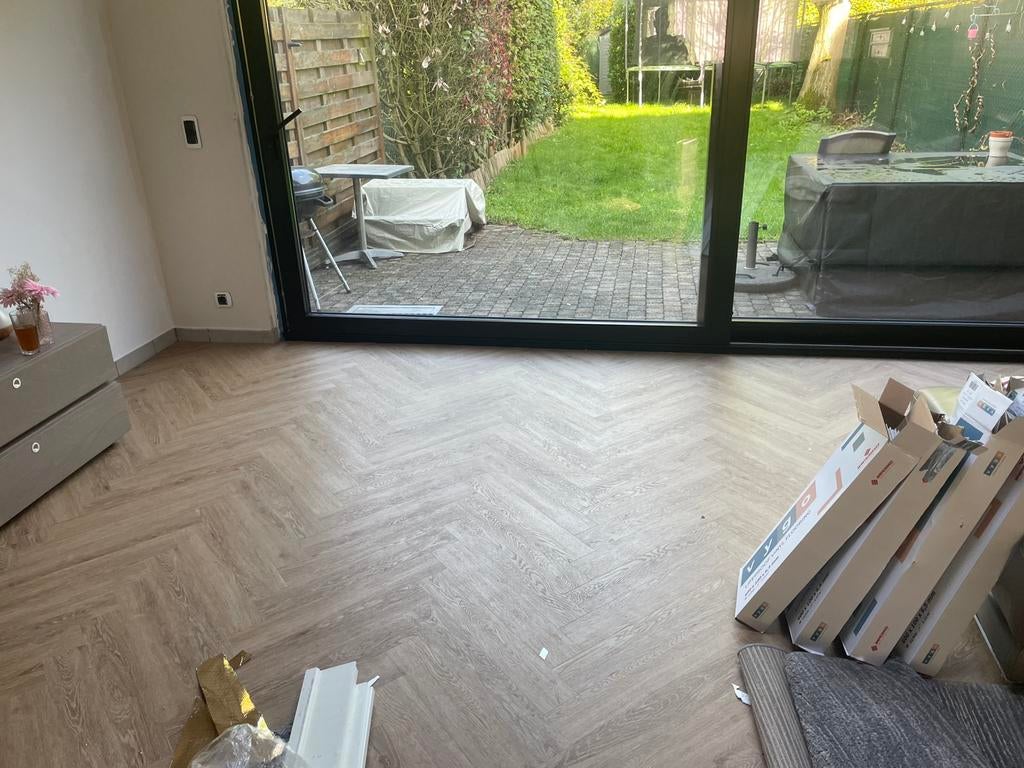 Visgraat laminaat leggen, Ophalen, Zo goed als nieuw