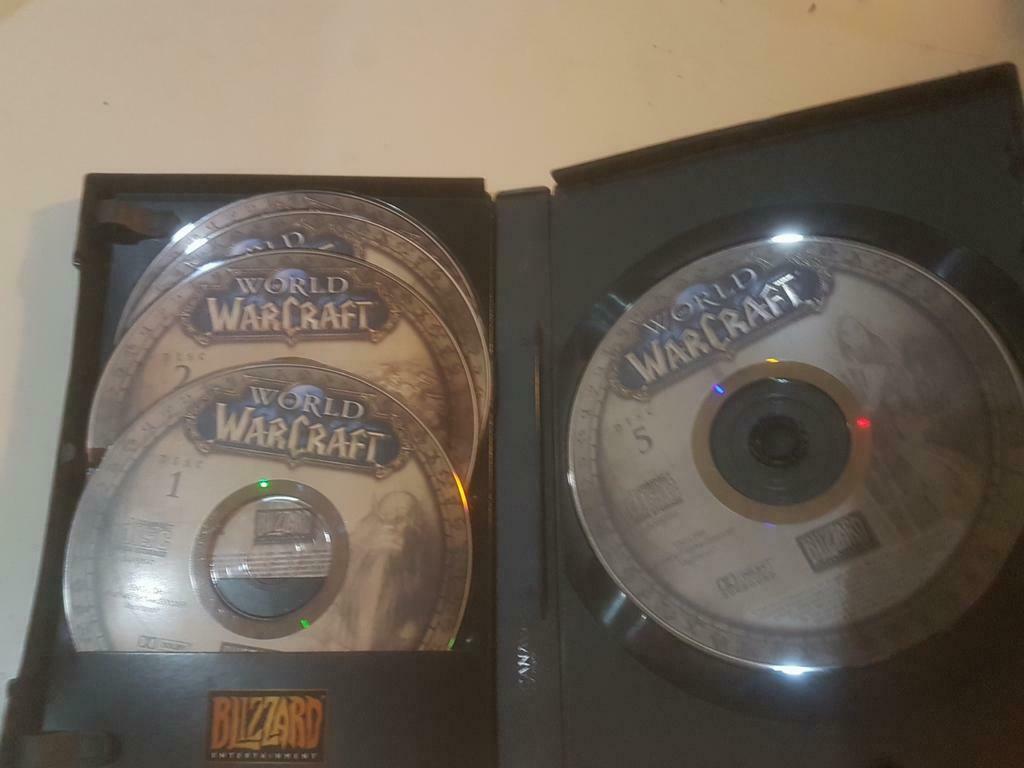 PC CD-Rom World Of WarCraft 5 Disc Set, Games en Spelcomputers, Ophalen of Verzenden, Gebruikt