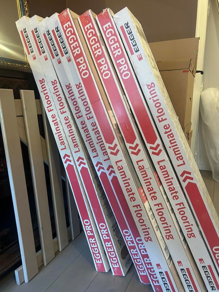 Laminaat 8 pakken (nieuw) te koop overschot, Doe-het-zelf en Bouw, Ophalen, Nieuw