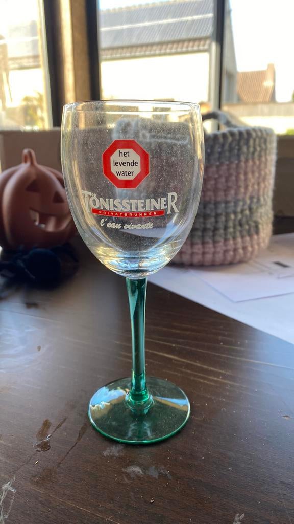 Verres Tonissteiner à pied, Enlèvement ou Envoi, Comme neuf