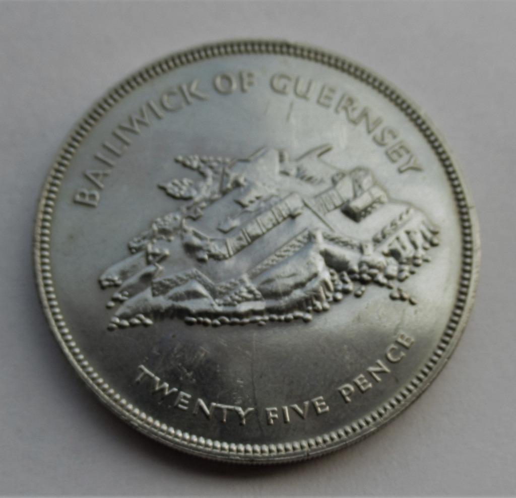 Guernsey 25 pence 1977 Queen Elizabeth II, Postzegels en Munten, Verzenden