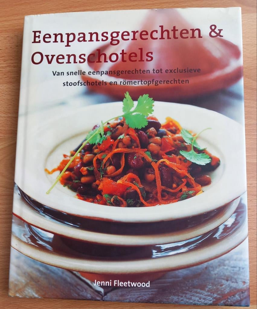 J. Fleetwood - Eenpansgerechten & ovenschotels, Boeken, Ophalen of Verzenden, Zo goed als nieuw, J. Fleetwood