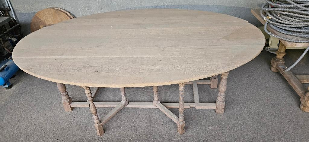 Ovalen eiken tafel, Huis en Inrichting, Tafels | Eettafels, Ophalen