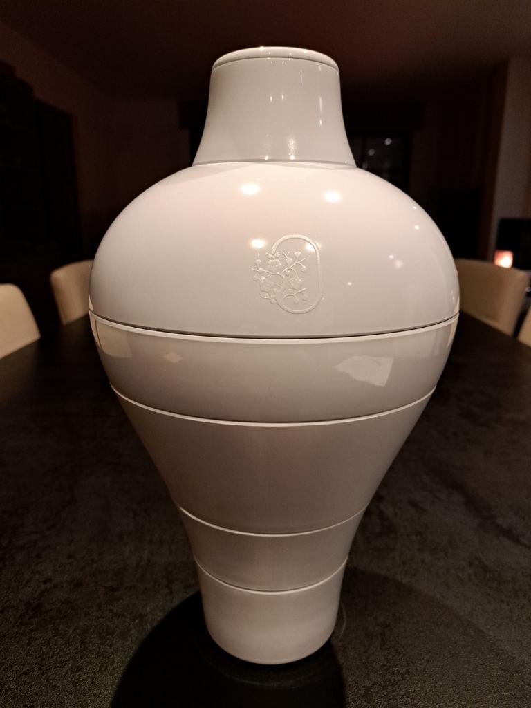 Ibride Ming Acqua vaas, Ophalen