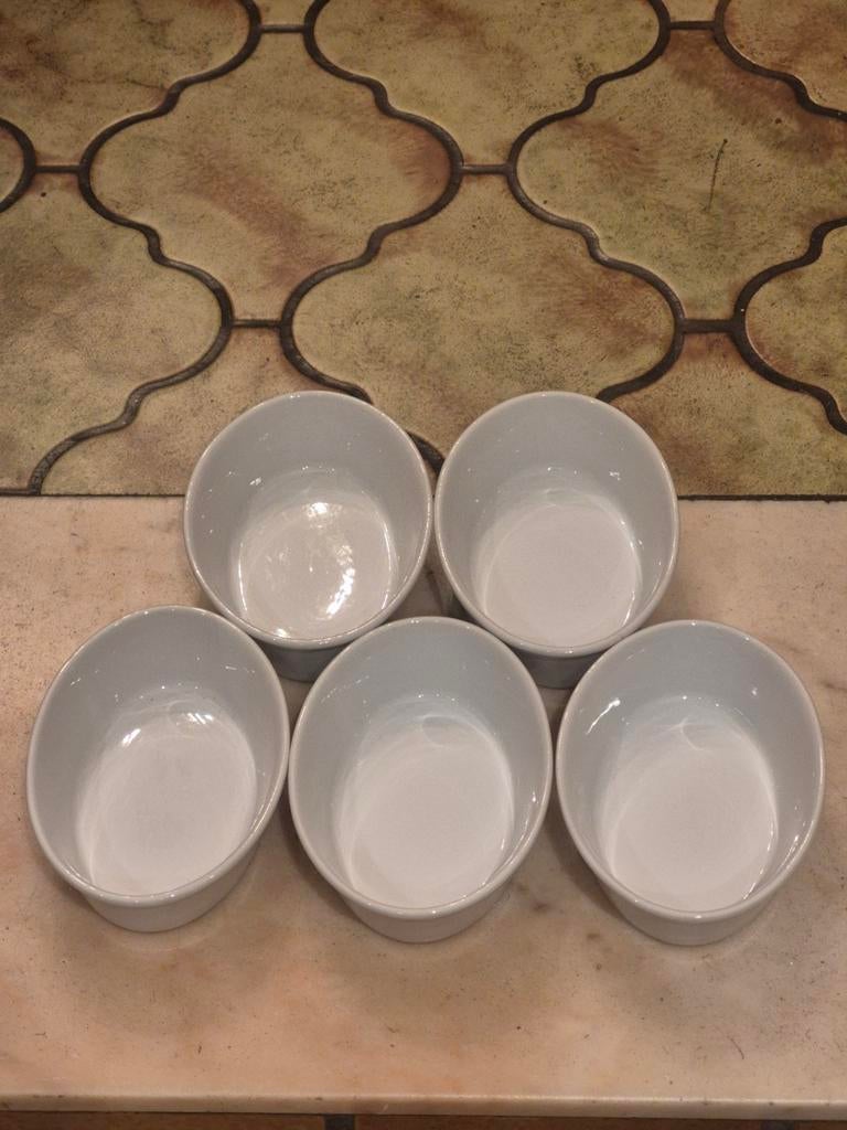 Set van 5 porseleinen ovenschalen in perfecte staat, Antiek en Kunst, Ophalen