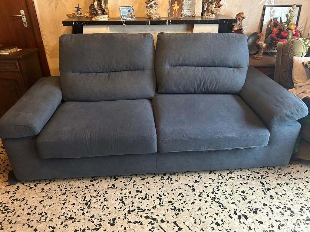 Divan quasi neuf, Maison & Meubles, Canapés | Salons, 75 à 100 cm, Comme neuf, Synthétique, Enlèvement