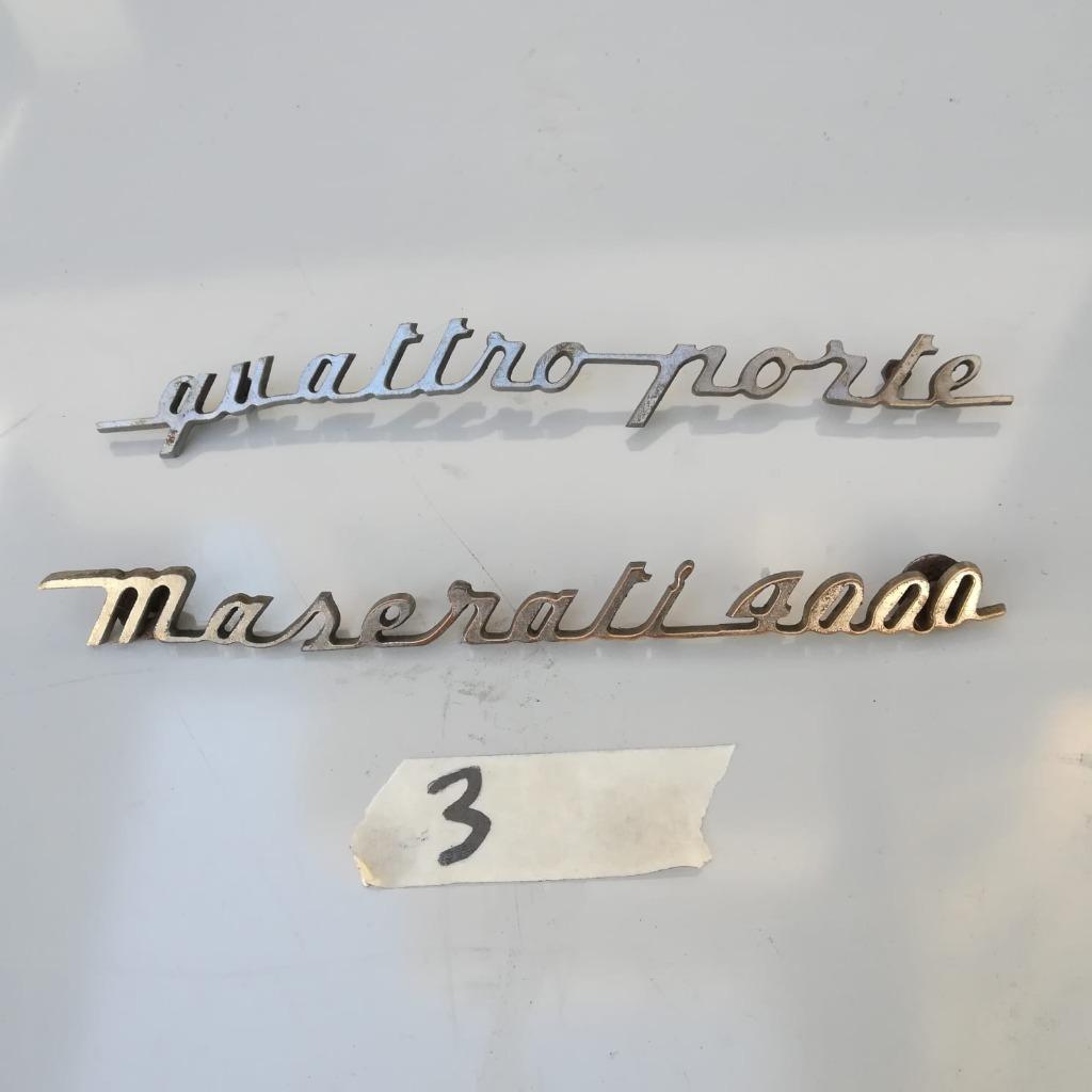 Emblème Maserati Quattroporte 4000, Autos : Pièces & Accessoires, Carrosserie & Tôlerie, Maserati, Arrière, Utilisé, Enlèvement