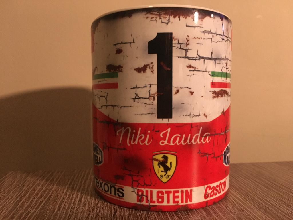 Niki Lauda Ferrari mok Vintage olie F1 Autosport NIEUW, Verzamelen, Ophalen of Verzenden, Nieuw, Formule 1
