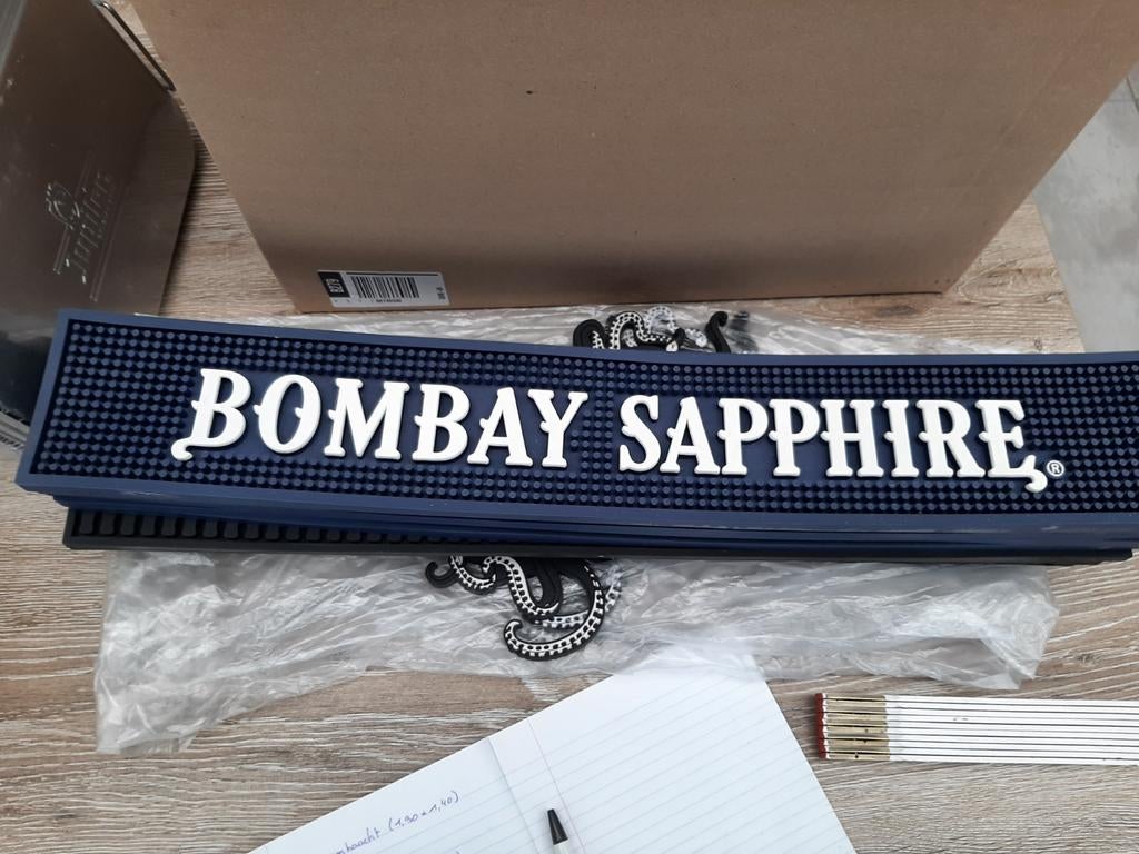 Bambay sapphire toogmat, Verzamelen, Biermerken, Ophalen of Verzenden, Zo goed als nieuw, Reclamebord, Plaat of Schild, Overige merken