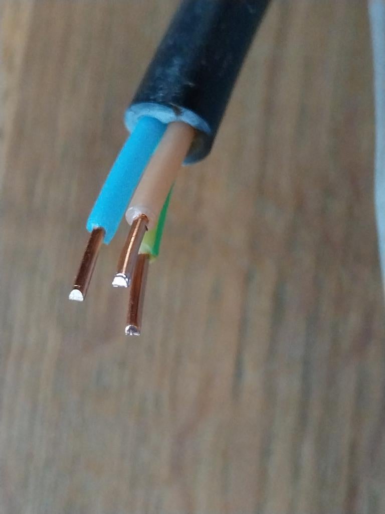 Elektriciteitskabel 23,5m U1000 R2V 3G1.5, Doe-het-zelf en Bouw, Elektriciteit en Kabels, Zo goed als nieuw, Kabel of Snoer, Ophalen of Verzenden