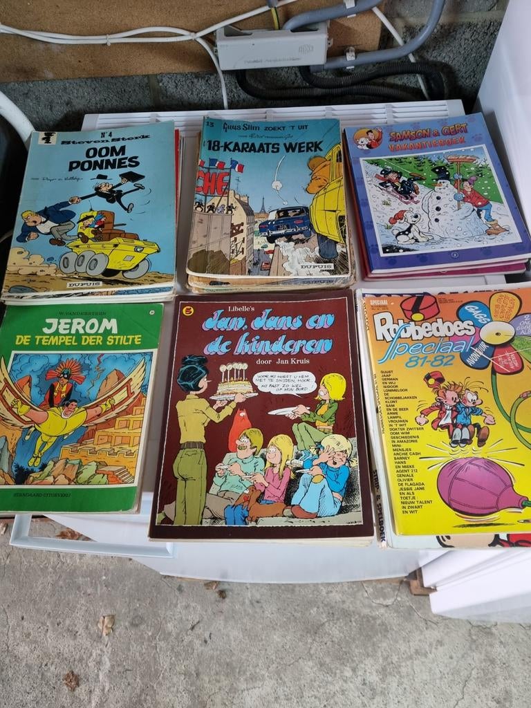 Toutes sortes de bandes, 165 pièces, d'occasion. 30€., Enlèvement