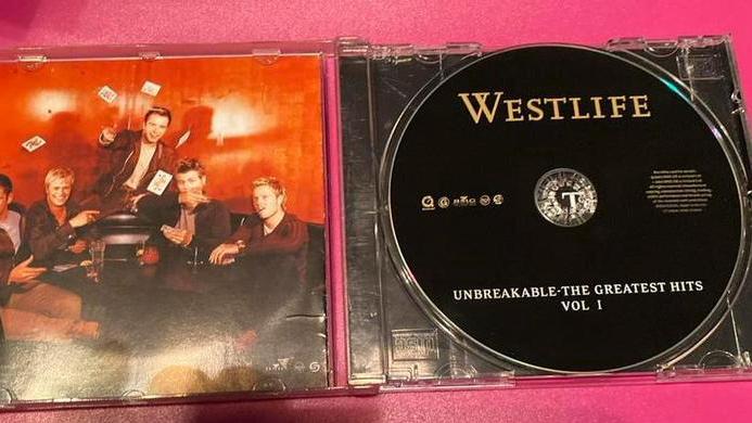 ALS NIEUW CD WESTLIFE / UNBREAKABLE/ GREATEST HITS !, Cd's en Dvd's, Ophalen of Verzenden, Zo goed als nieuw
