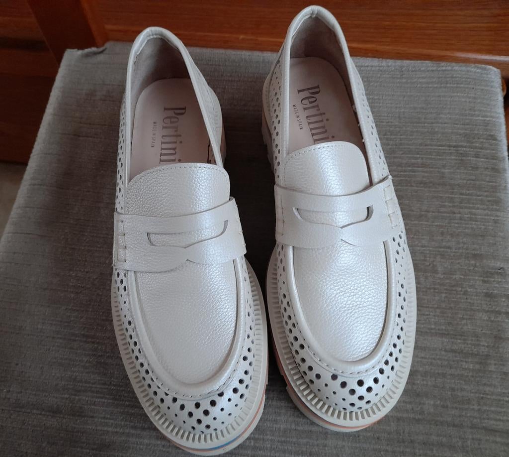 Pertini Metalgrain Cream taille 39.5, Enlèvement ou Envoi
