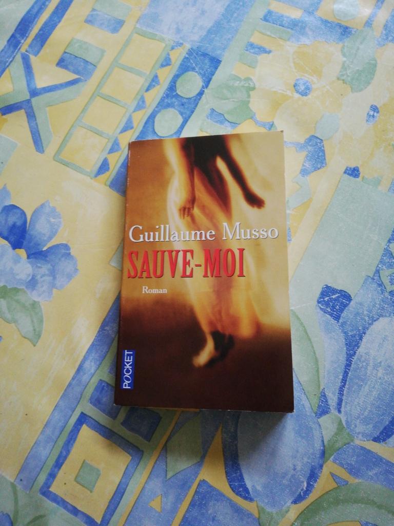 Guillaume Musso. Sauve-moi., Ophalen of Verzenden, Zo goed als nieuw