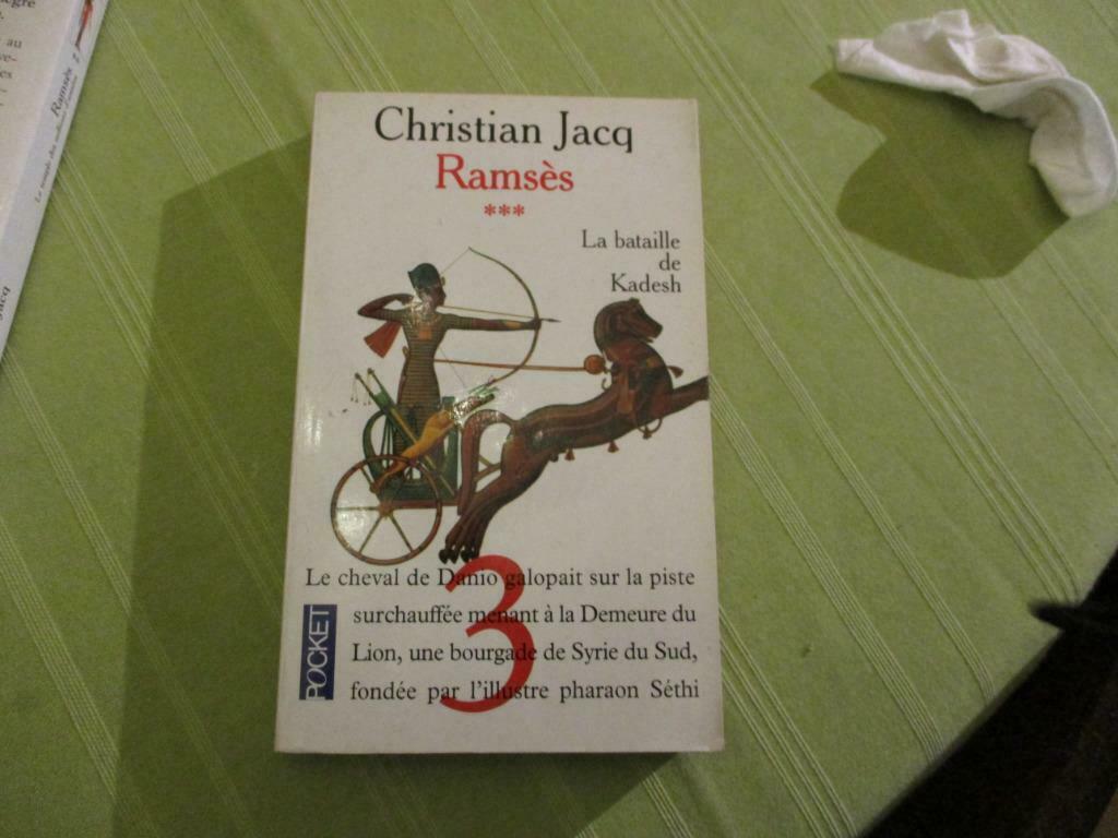 "RAMSES".LA BATAILLE DE KADESH.Christian JACQ, Livres, Romans, Enlèvement ou Envoi, Comme neuf, Europe autre