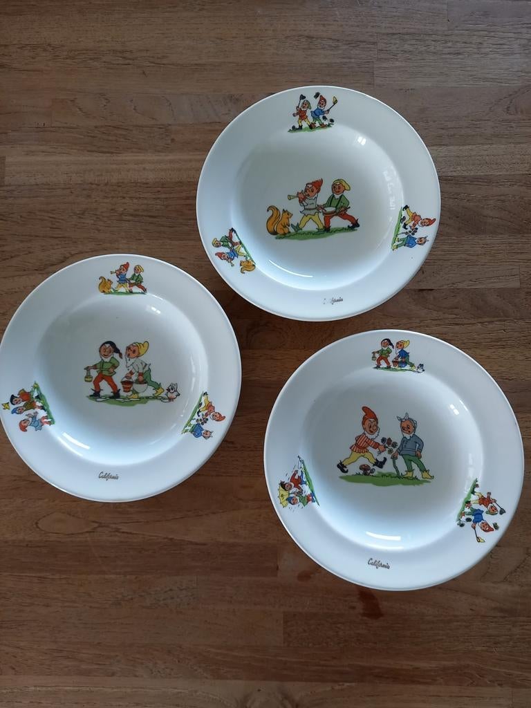 Bordjes met kabouters Royal Sfinx Petrus Regout, Antiek en Kunst, Ophalen of Verzenden