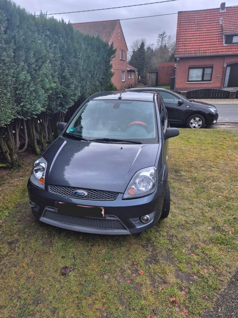 9800MAHFord Fiesta 1.6 Diesel-carplay, Auto's, Ford, Particulier, Android Auto, Apple Carplay, Diesel, Euro 4, 2 deurs, Handgeschakeld
