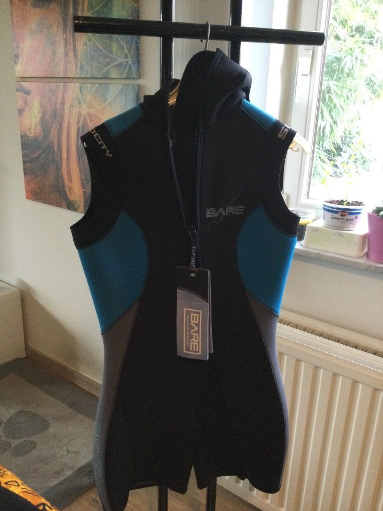 Bare 5mm Step-In Hooded Vest Woman size 10T aan 100€, Ophalen of Verzenden, Nieuw, Duikpak