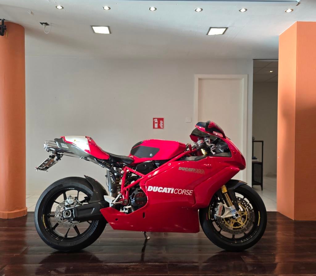 Ducati 999S**2006**44.331km**Garantie, Motoren, Motoren | Ducati, 2 cilinders, Bedrijf, Super Sport, Meer dan 35 kW