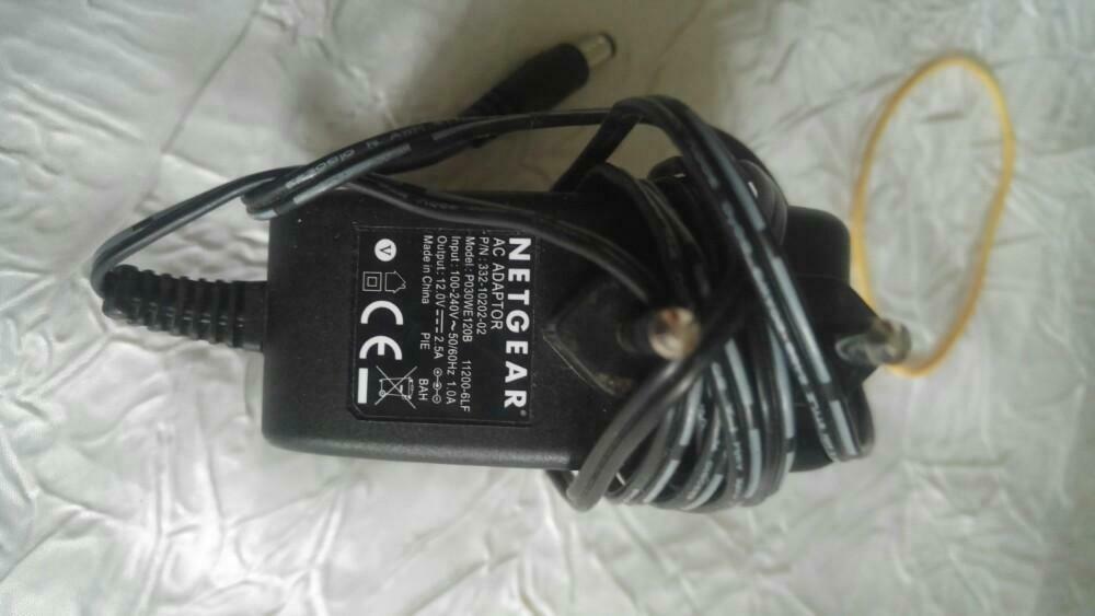 Chargeur lader adapter 12v 2.5a netgear dc 5.47mm, Ophalen of Verzenden, Zo goed als nieuw