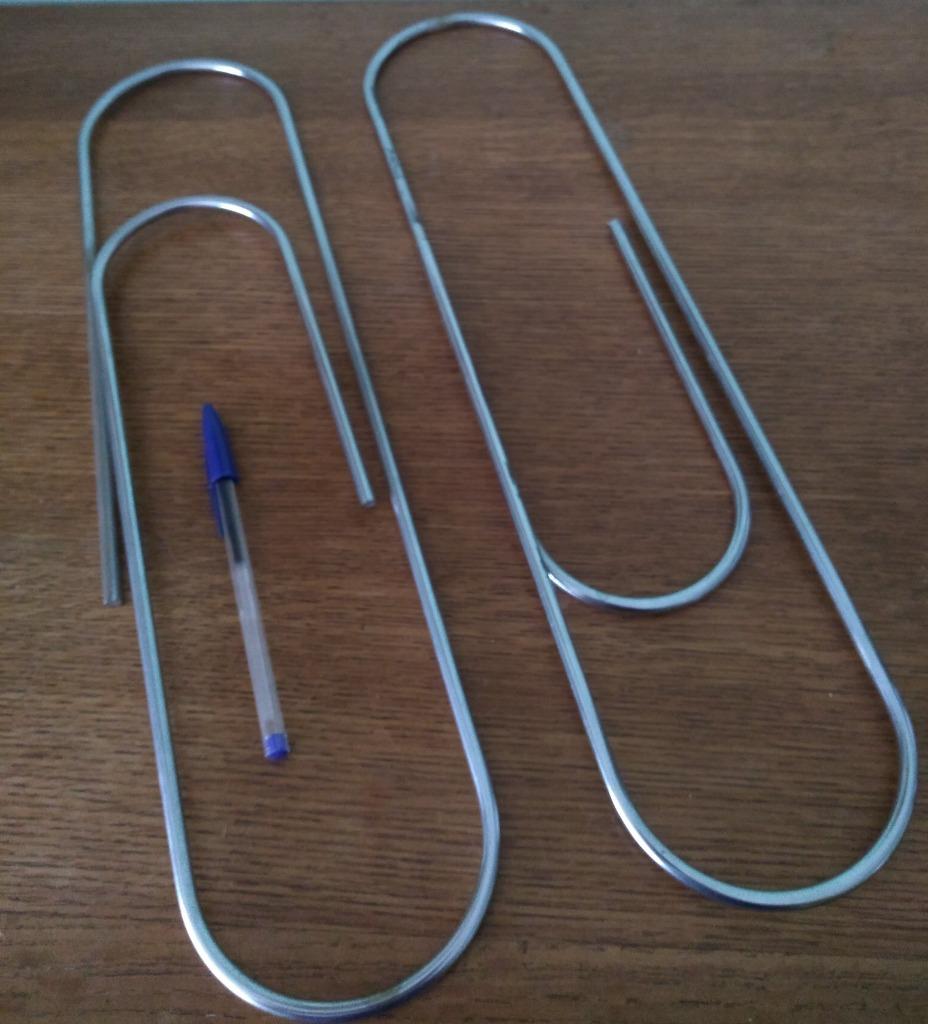 Set van 2 gigantische paperclips, Ophalen of Verzenden, Zo goed als nieuw