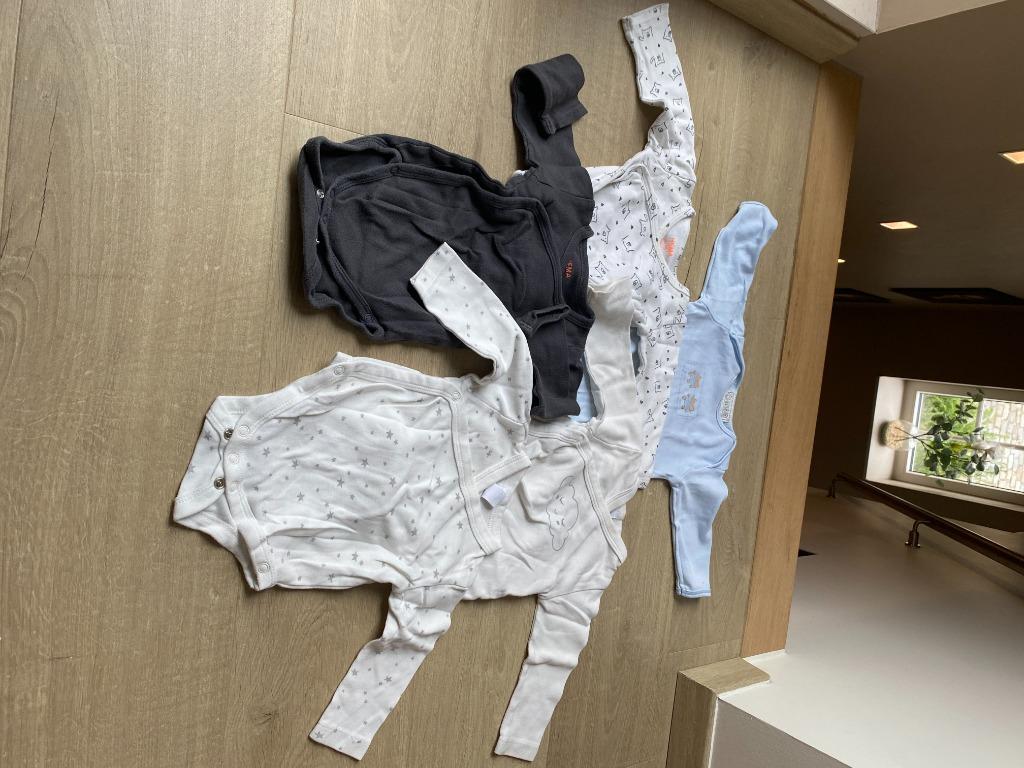 set van 5 body's met lange mouwen maat 68 van c&a en hema, Enfants & Bébés, Vêtements de bébé | Taille 68, Garçon ou Fille, C&A