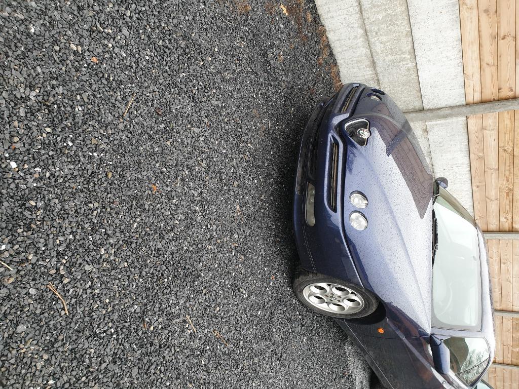 Alfa romeo gtv 916 2L, Auto's, Zwart, Blauw, Leder, Particulier