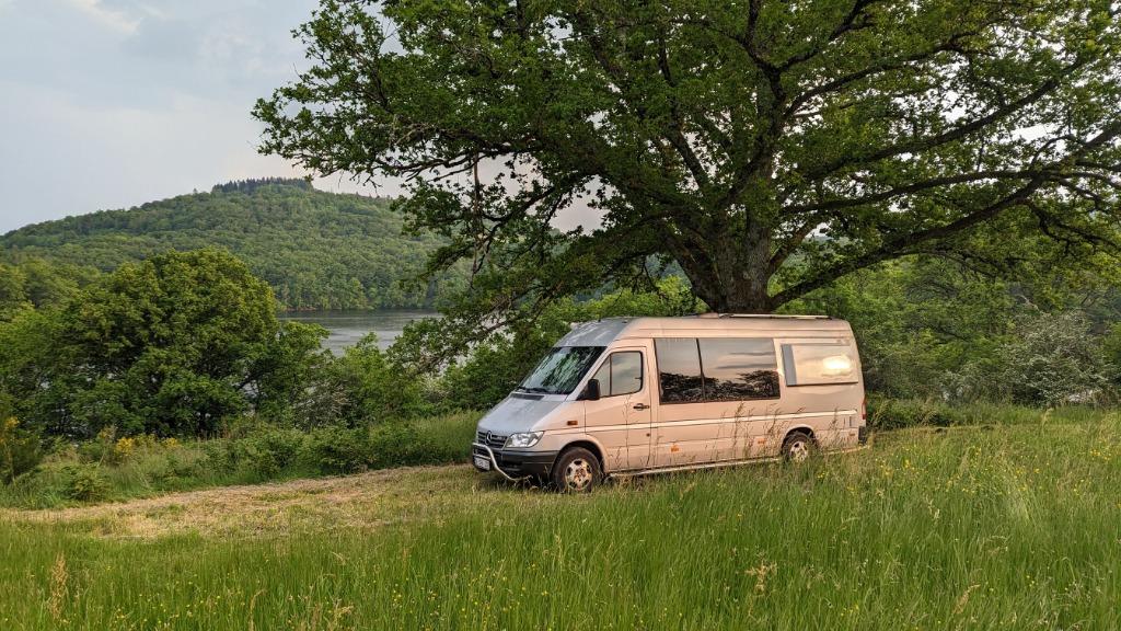 Mercedes Campervan, Argent ou Gris, Achat, 2000 kg, Carnet d'entretien